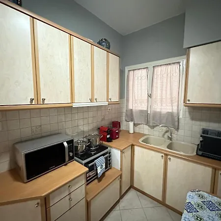 Cozy Apartment Near The City Center And Beaches Athens Exterior photo