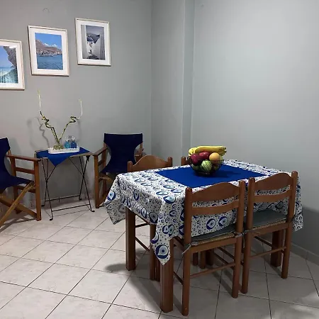 Cozy Apartment Near The City Center And Beaches Athens Exterior photo